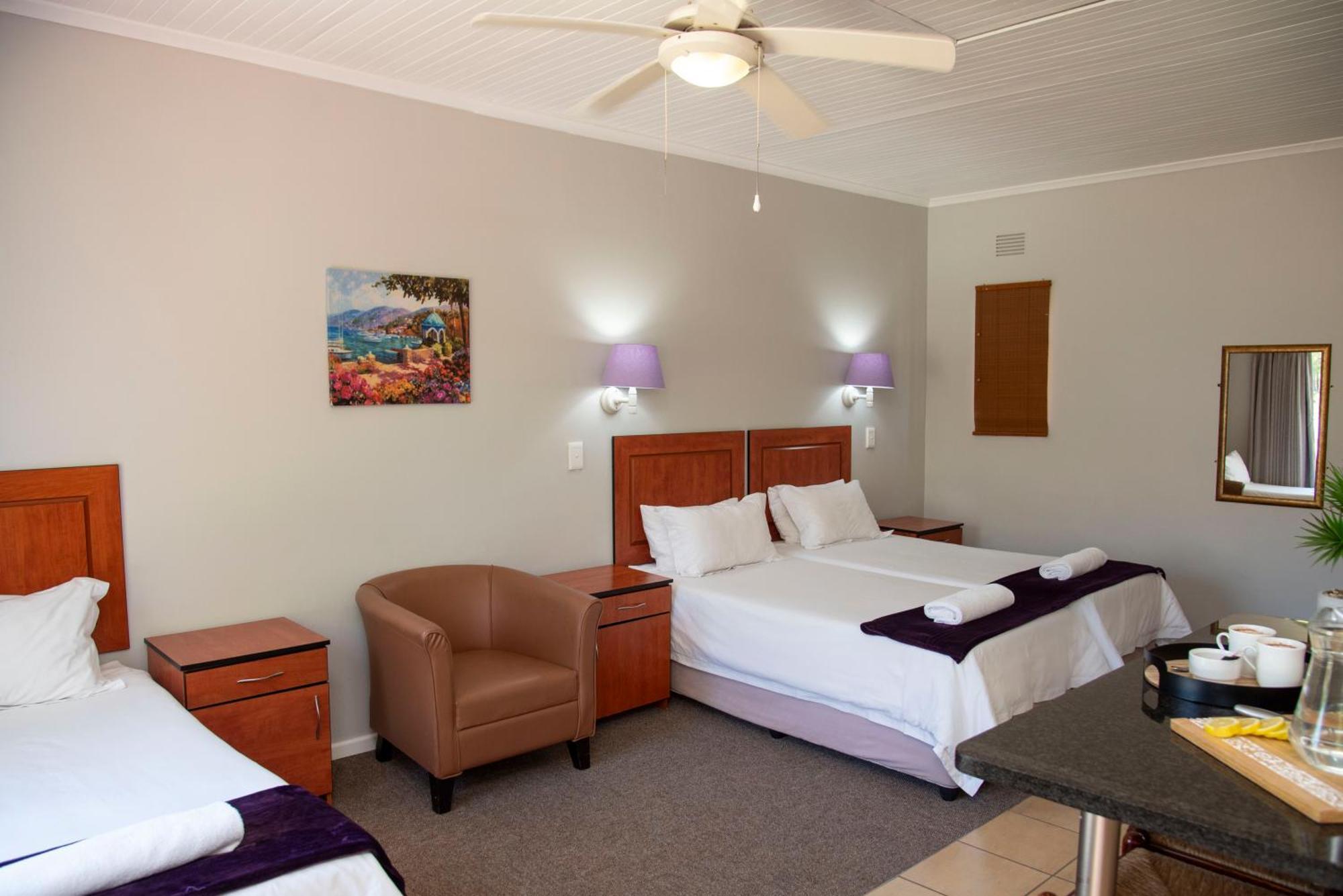 Pine Lodge George Habitación foto